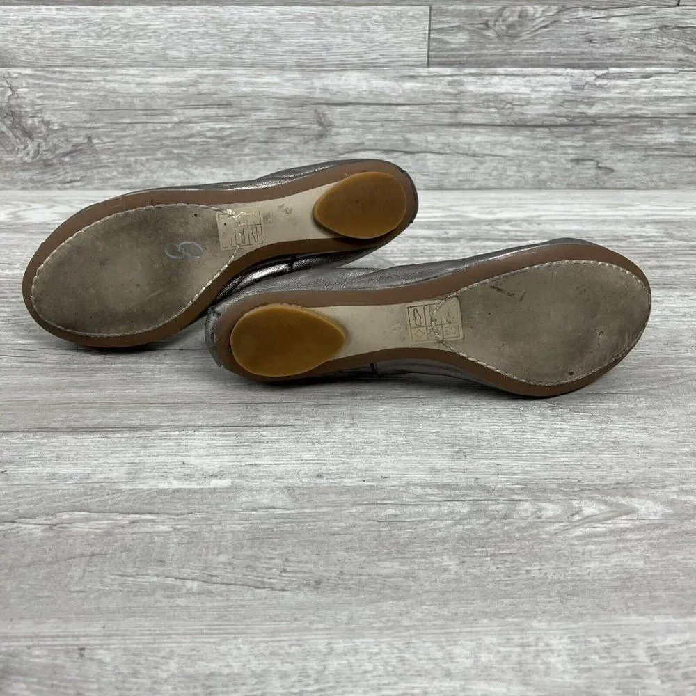 Jeffrey Campbell ballet flat Metallic Gray leather embellished shoes size 6